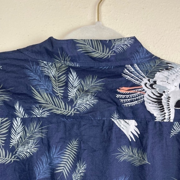 Free Planet Blue Button Down Men's Shirt Size XL - Picture 4 of 4